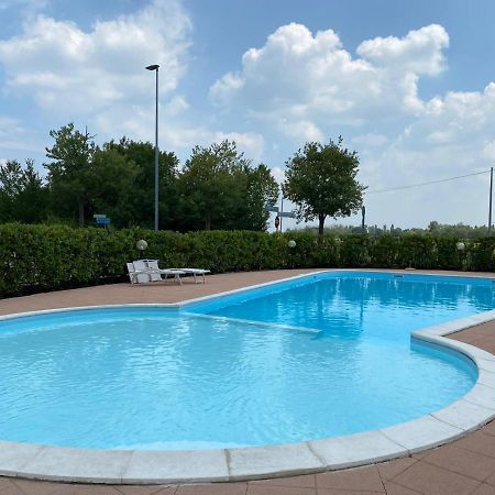 La Lanterna - Appartamenti In Residence Con Piscina Desenzano del Garda Eksteriør bilde