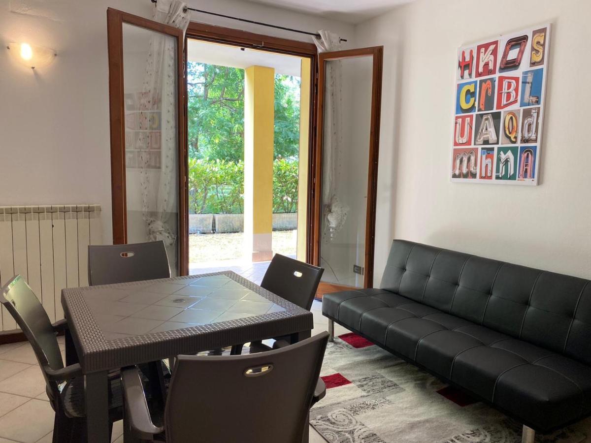 La Lanterna - Appartamenti In Residence Con Piscina Desenzano del Garda Eksteriør bilde